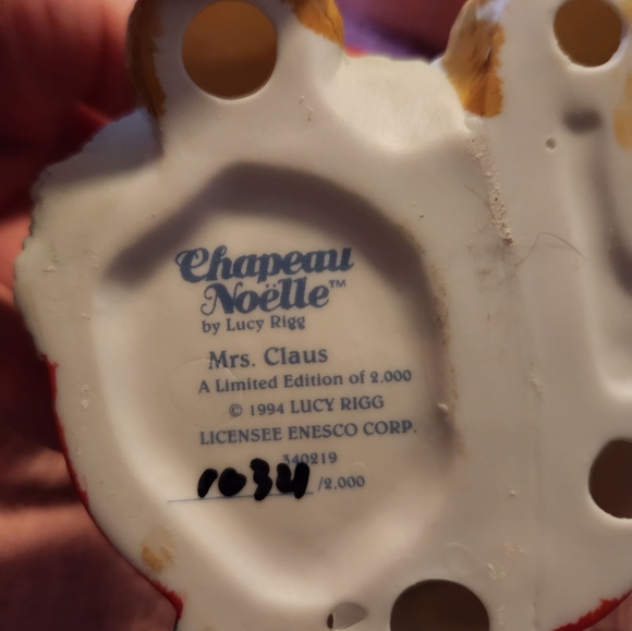 Limited Edition Figure by Lucy Rigg- Mrs. Claus - Picture 3 of 5